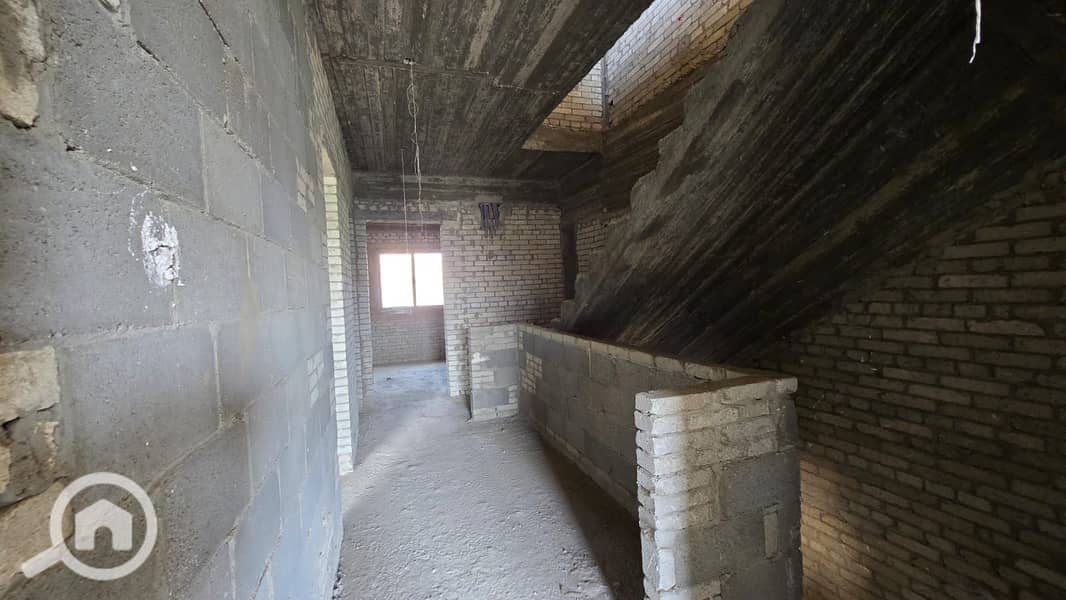 26 dfef908f-c226-42c0-b8d9-a736fa576d76. jpeg