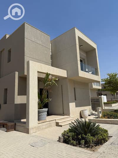 3 Bedroom Townhouse for Sale in 6th of October, Giza - WhatsApp Image 2025-12-19 at 11.09. 55 PM (3). jpeg