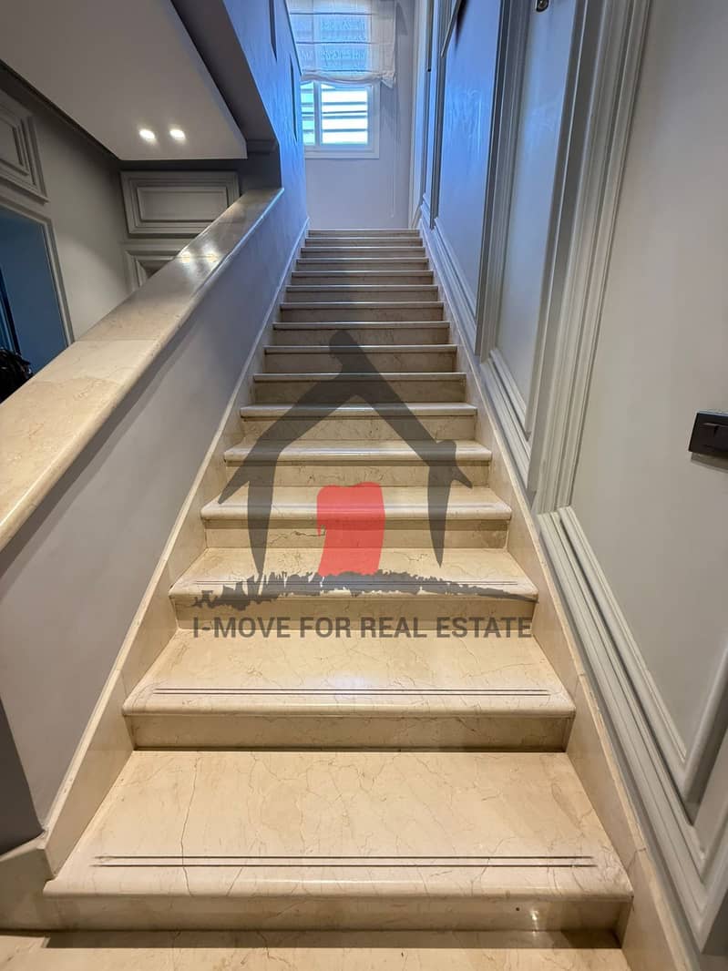 10 0812018a-a68b-4a43-a7d6-b70f45b54167. jpg