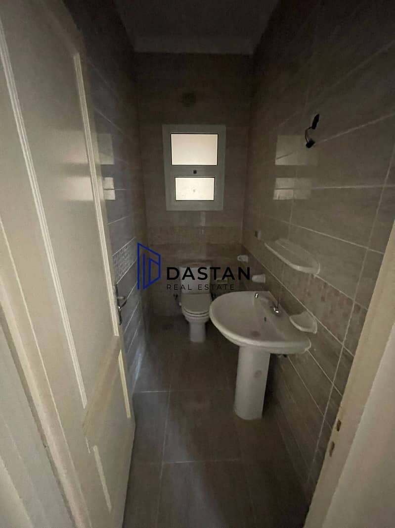 7 472103615_1293414631900616_1665269877606248788_n. jpg