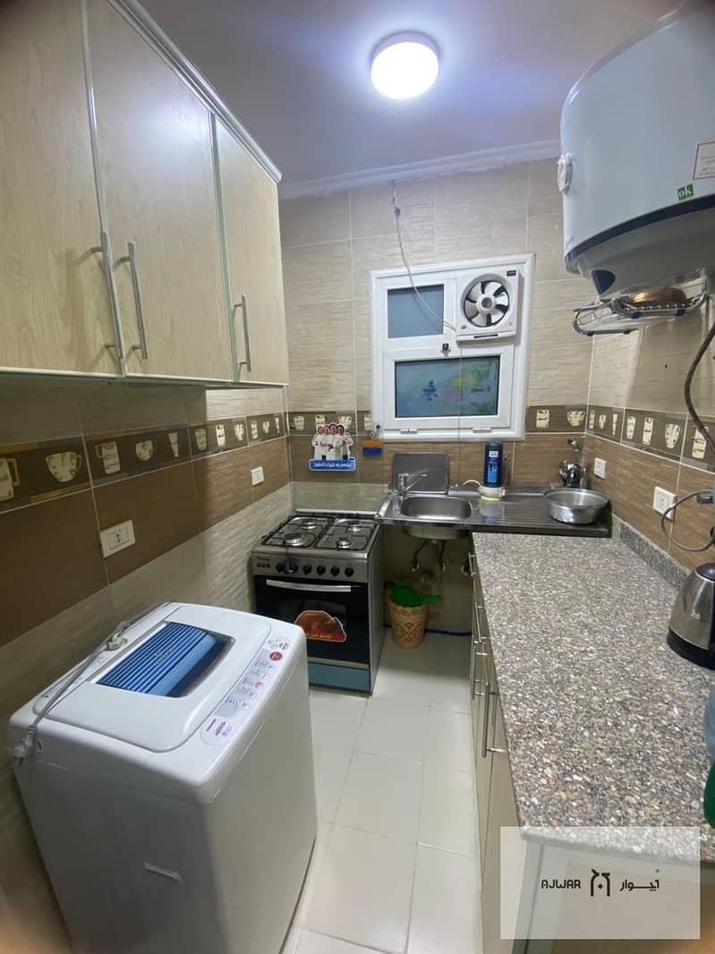 9 cec6f9cf-e0d9-4ea6-bb50-d0b6c6f6c6da. jpg