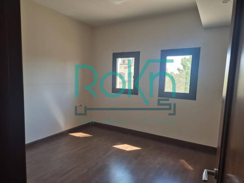 4 3c6200ea-2d37-4d56-aa92-3999587d6b26. jpg