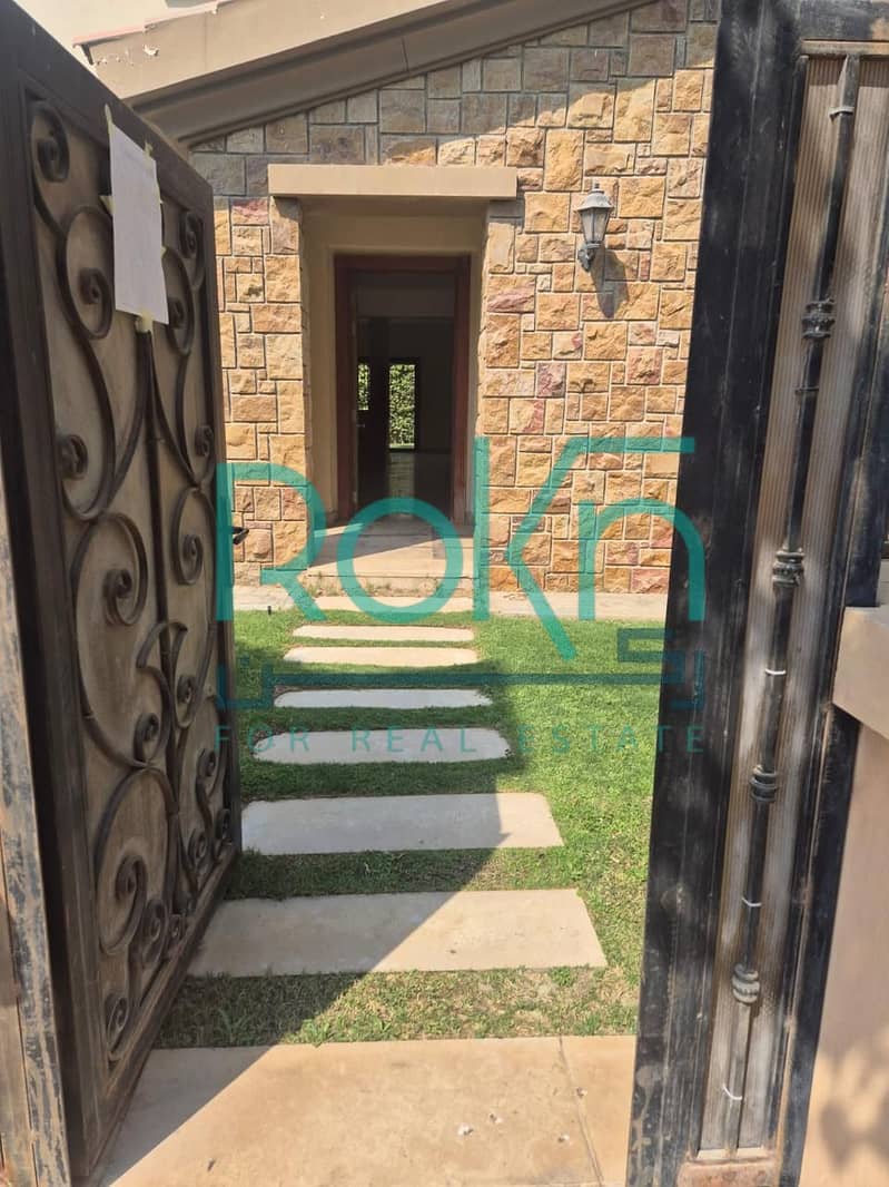 8 074bb507-0db3-416f-b7ee-8107688471ce. jpg