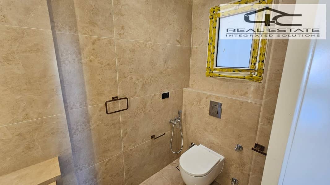 11 WhatsApp Image 2025-12-21 at 22.09. 48. jpeg