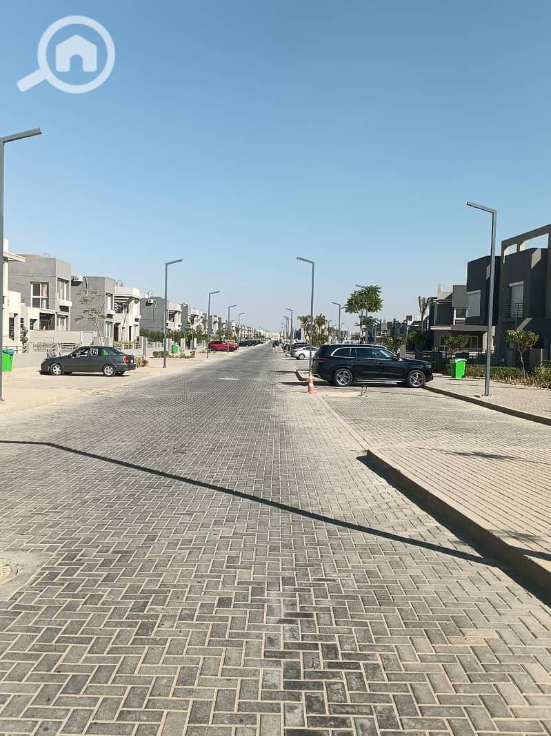 3 WhatsApp Image 2025-11-12 at 12.25. 50 (2). jpeg