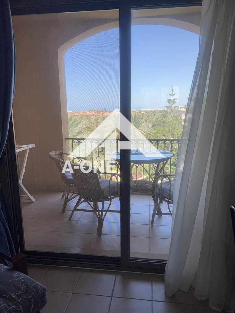 2 1dc661af-ff22-4048-9a3e-96cc1ec06457. jpg