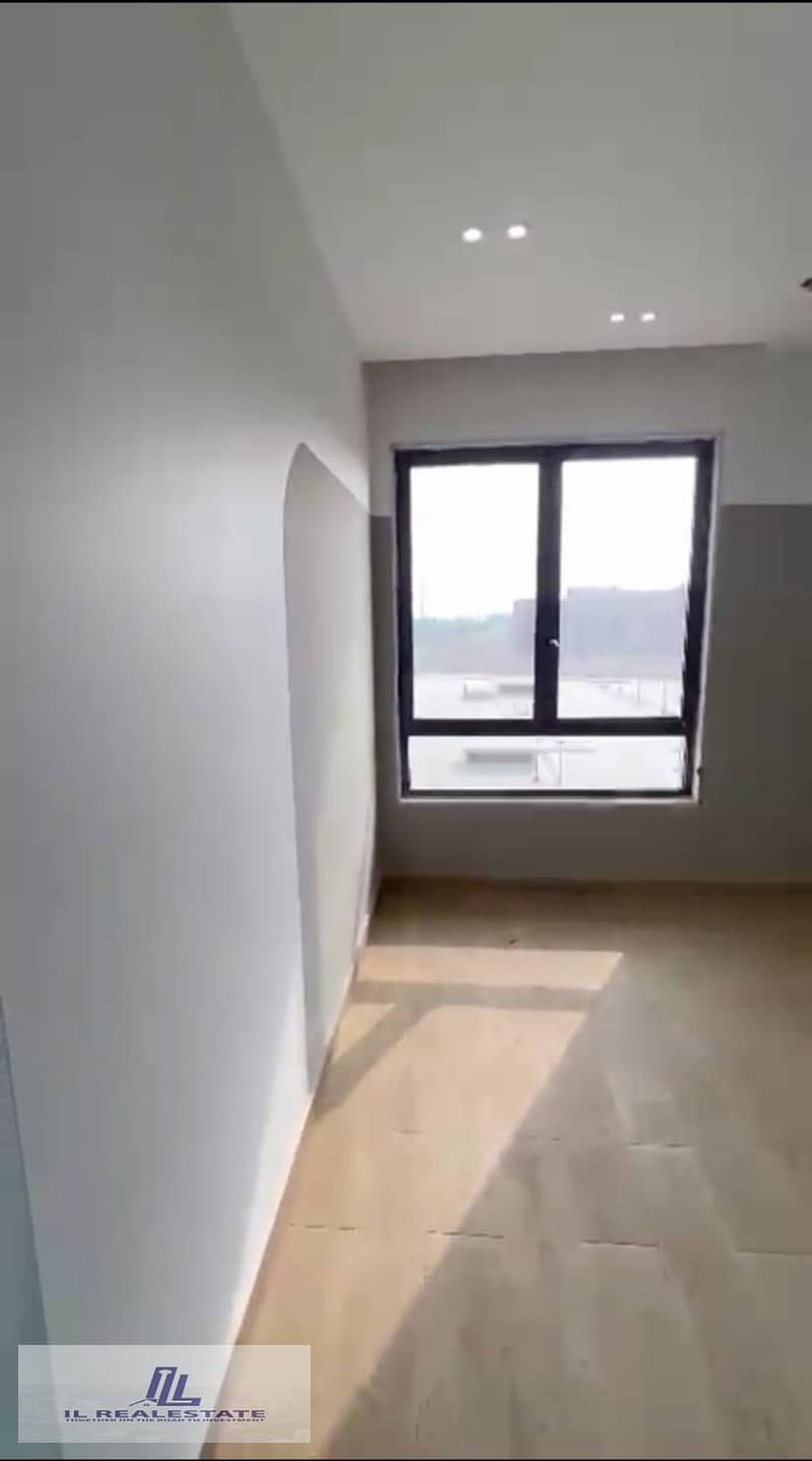 6 WhatsApp Image 2025-12-11 at 1.23. 42 PM (3). jpeg