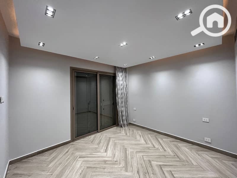 7 6e1bac2e-6087-4ad3-b8ef-8f64b82413ee. jpg