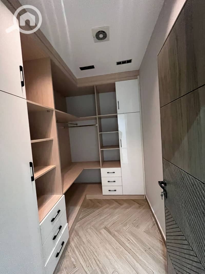 11 80ebfafd-b1af-46c7-b552-6cc10641607a. jpg