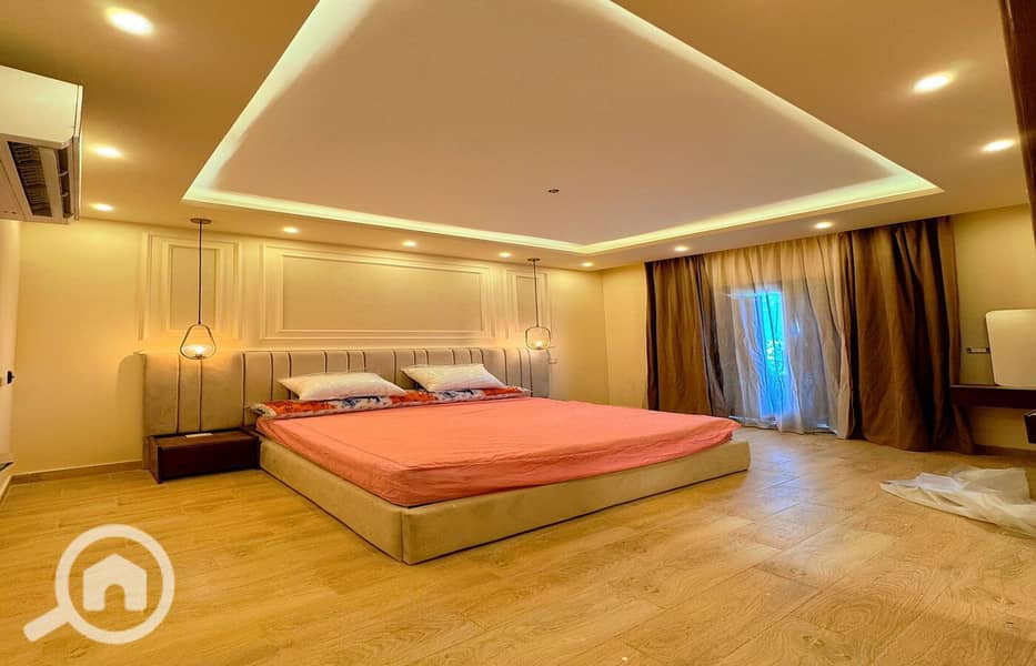 7 7a45bb8e-9bfe-48f6-a06b-2bc27a44b17b. jpg