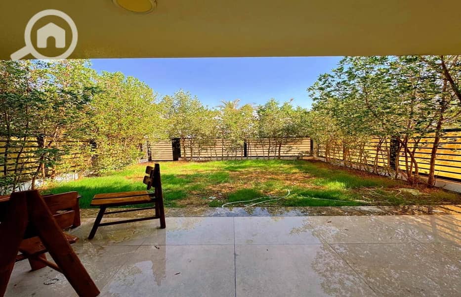 14 e49cc2cb-3f14-4caf-93d4-40b53cda0220. jpg