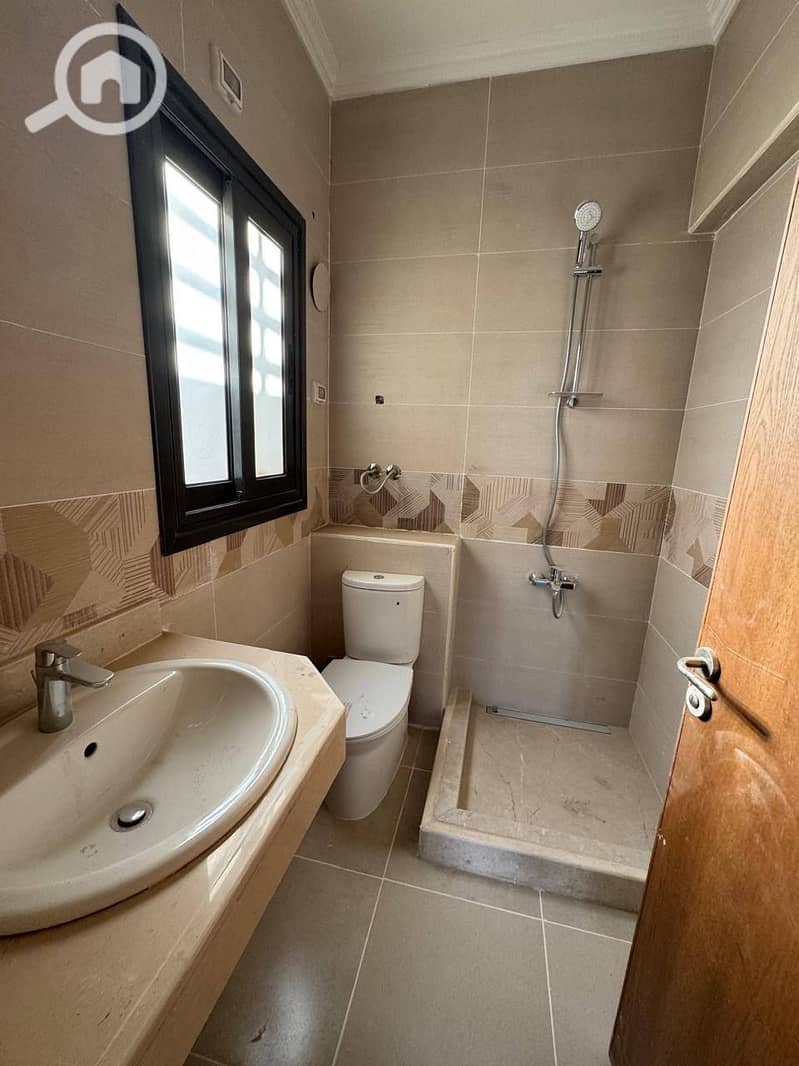 8 532293510_1477140220029955_2933616156398229361_n. jpg