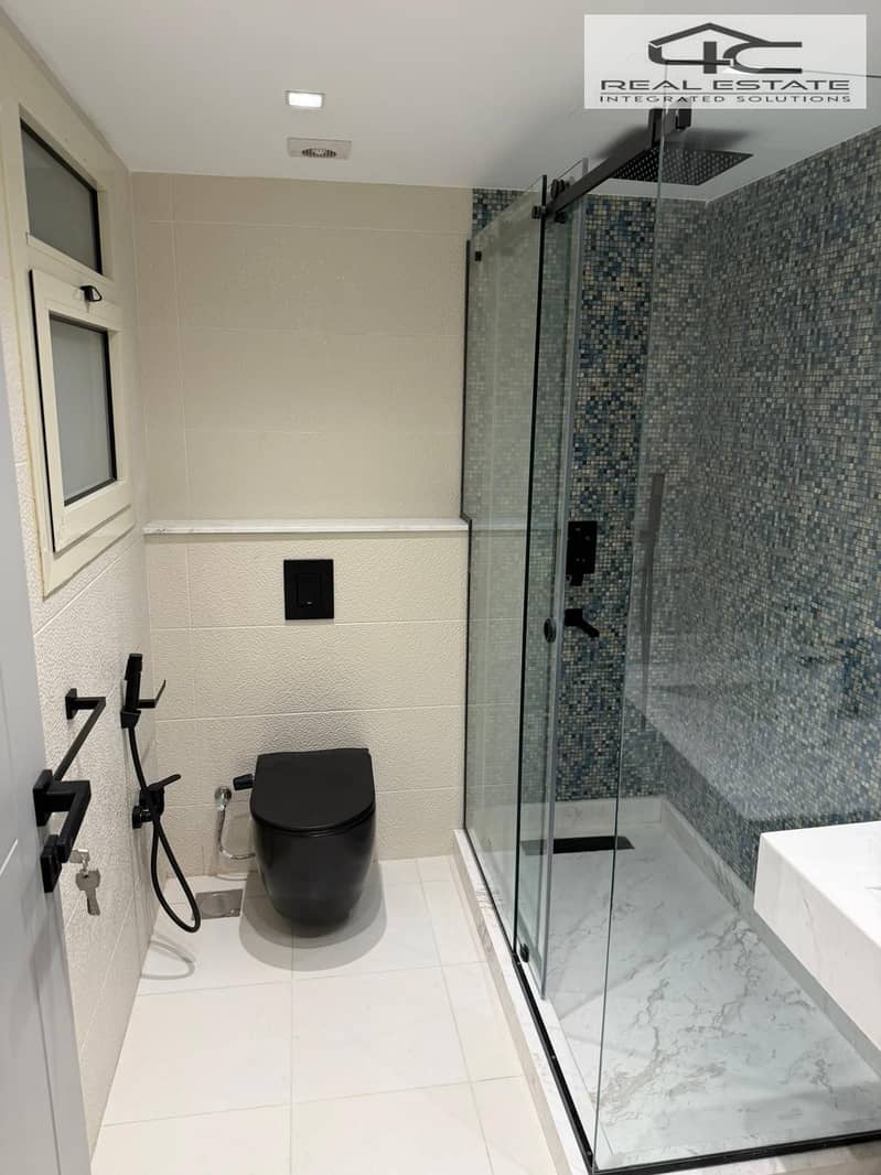 6 WhatsApp Image 2025-12-16 at 12.21. 14 (2). jpeg