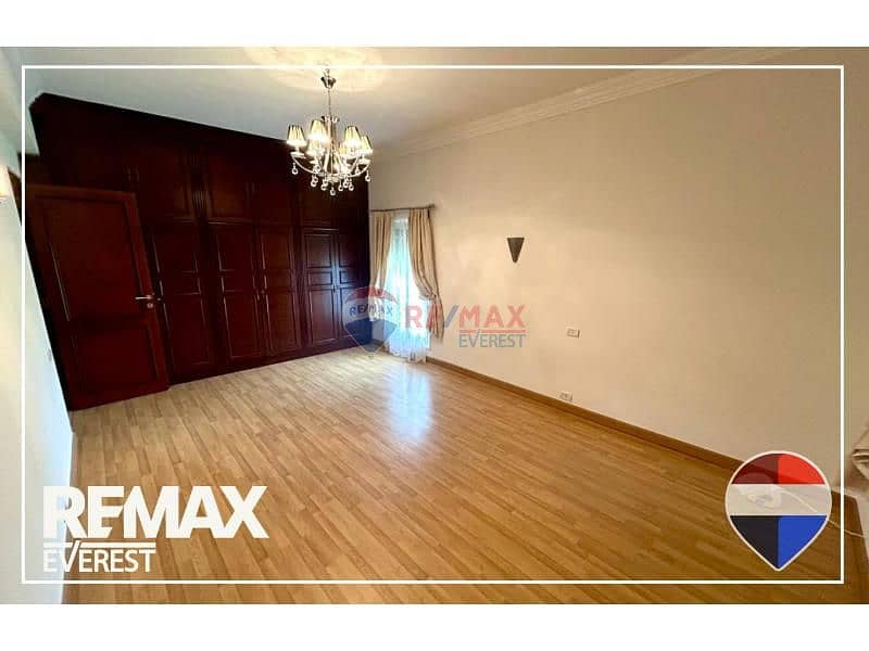 10 2ac3d7f1-f4be-4716-a659-611f83dfc925. jfif. jpg