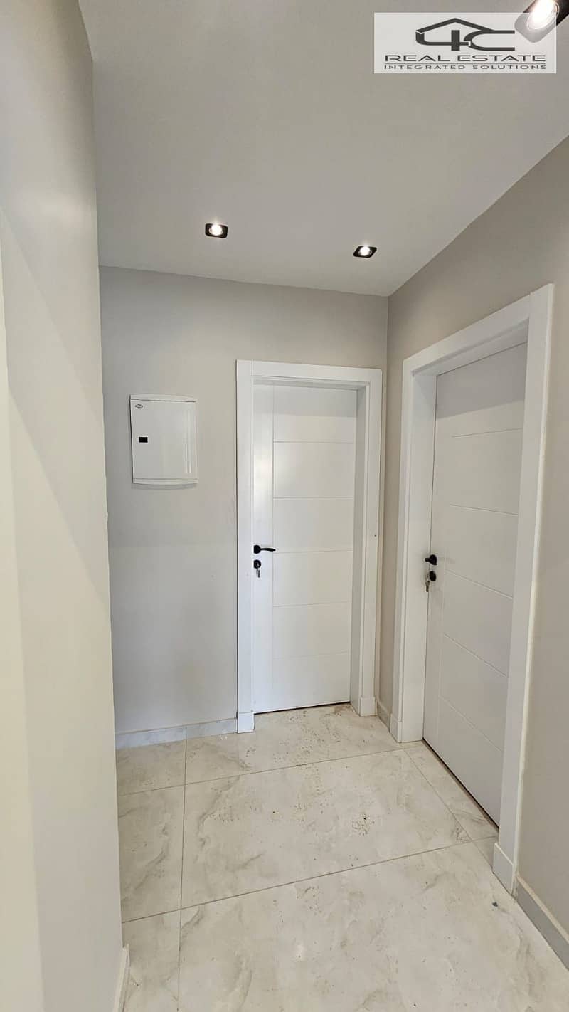 15 WhatsApp Image 2025-12-21 at 22.09. 51 (2). jpeg