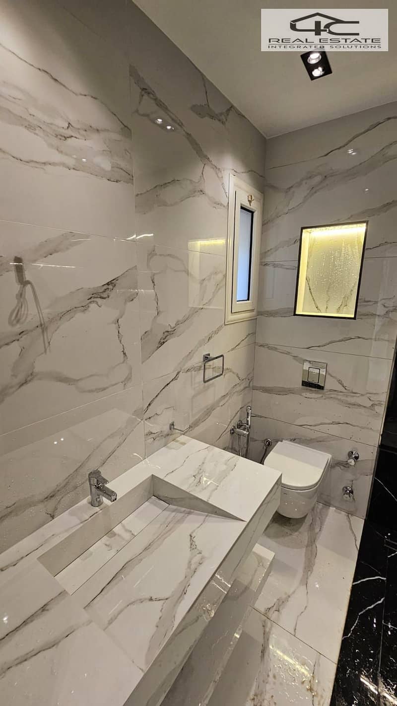 18 WhatsApp Image 2025-12-21 at 22.09. 52 (1). jpeg