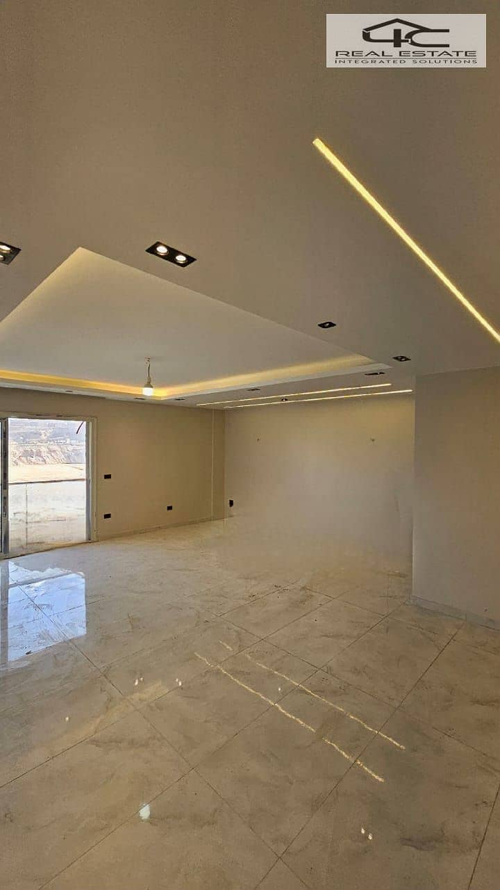 21 WhatsApp Image 2025-12-21 at 22.09. 43 (1). jpeg