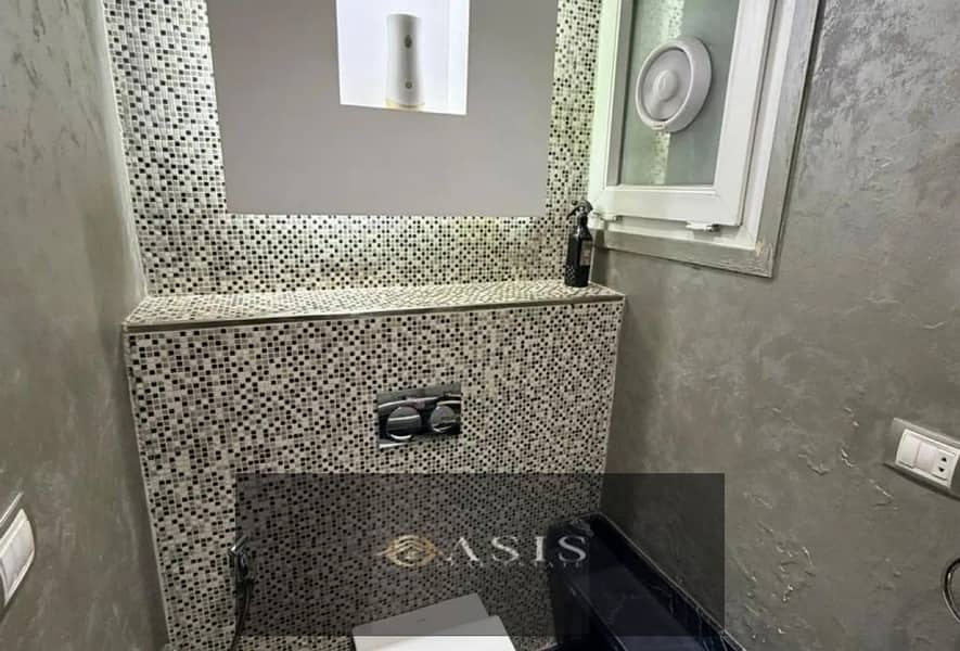 4 8283170-5fbd5o. jpg