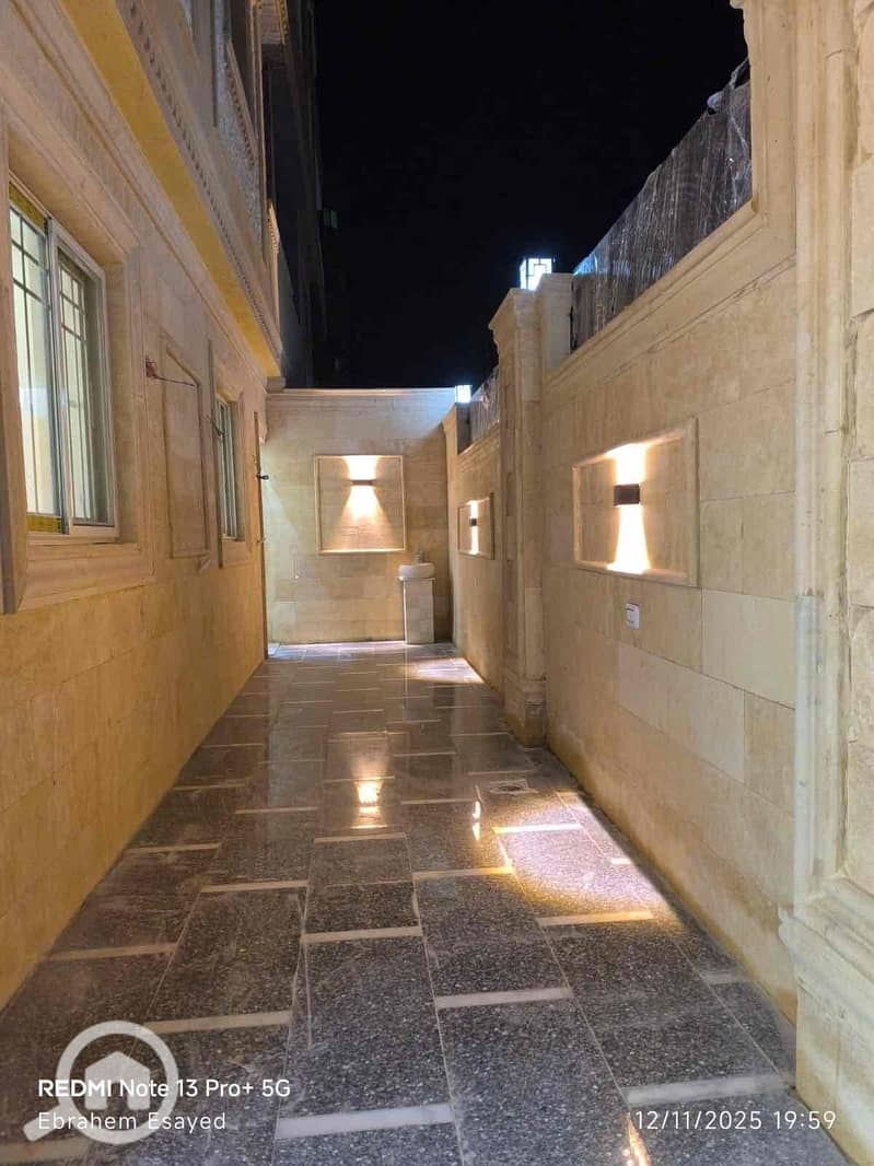 5 4b45b077-a02f-47d1-8d40-cd8c8abcf5ac. jpg