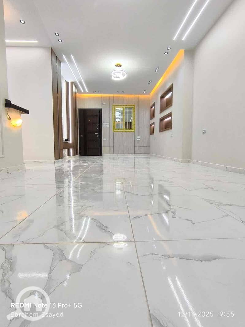 10 697e346a-3fdf-499e-98a2-daeb6f2a39f4. jpg