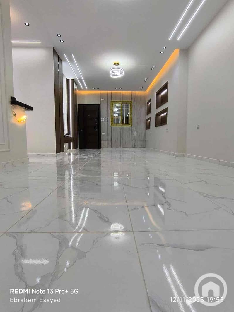 11 4ab1a9ef-ad61-40be-97cd-0577bee0a9ad. jpg