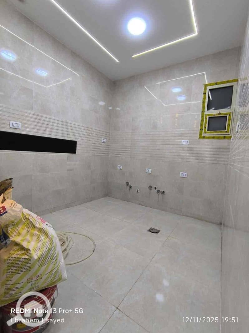 14 8dc938ae-e156-4d84-a55e-172a04373c10. jpg