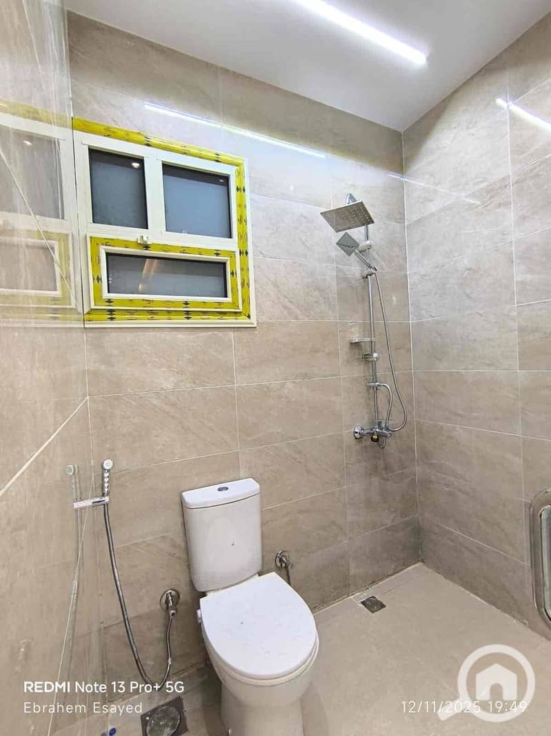 17 f94c60db-db42-44af-a682-363efdb0b051. jpg