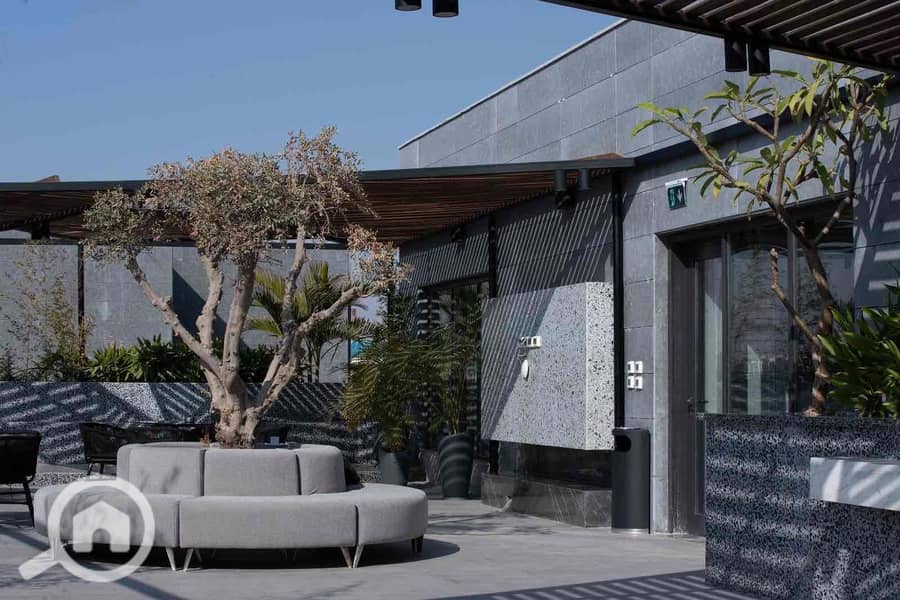 35 fe885d1b-0b32-46bb-8d1f-a9b98e5c4f39. jpg