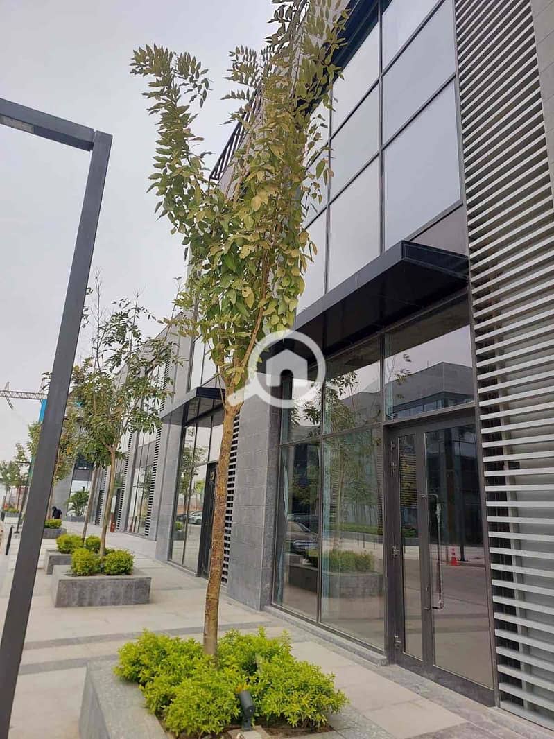 36 b0f3e291-2ded-4cd4-a230-8374c1812c70. jpg