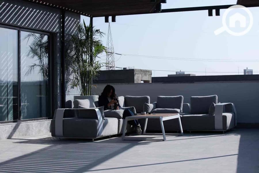 40 47db7f67-b3df-4685-b3ce-8fc0ff981cb1. jpg