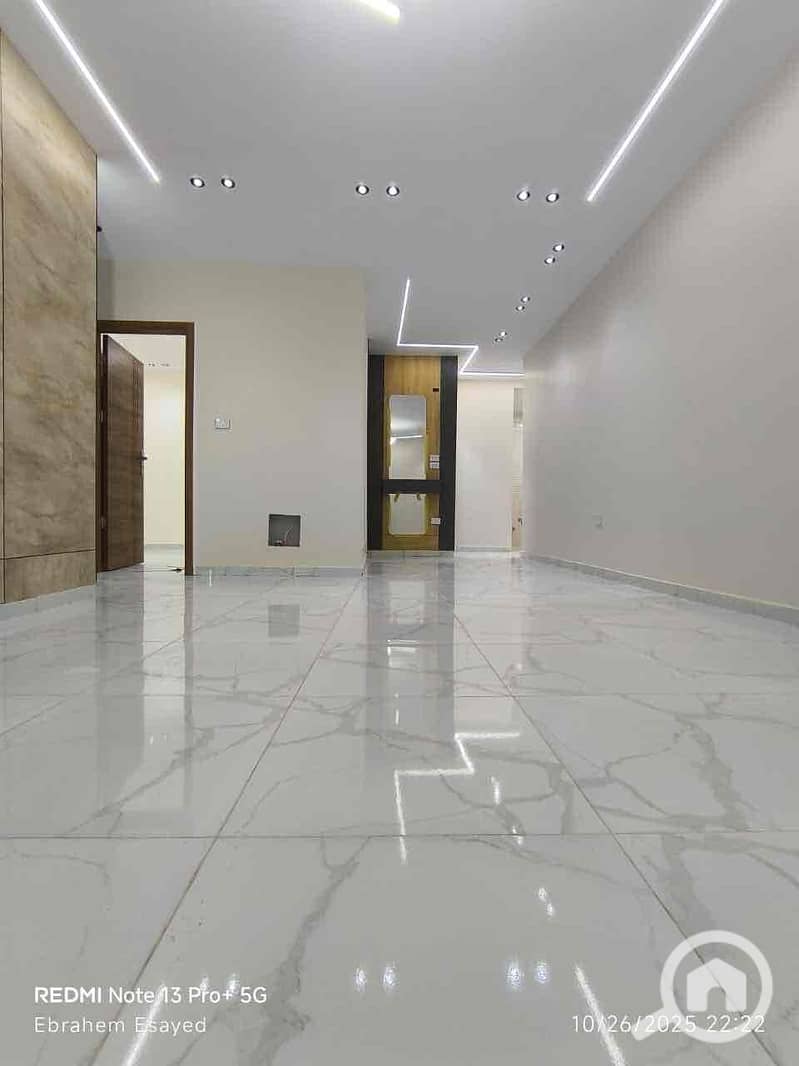 6 5e307f73-5427-4f85-aa16-7595ca5229b3. jpg