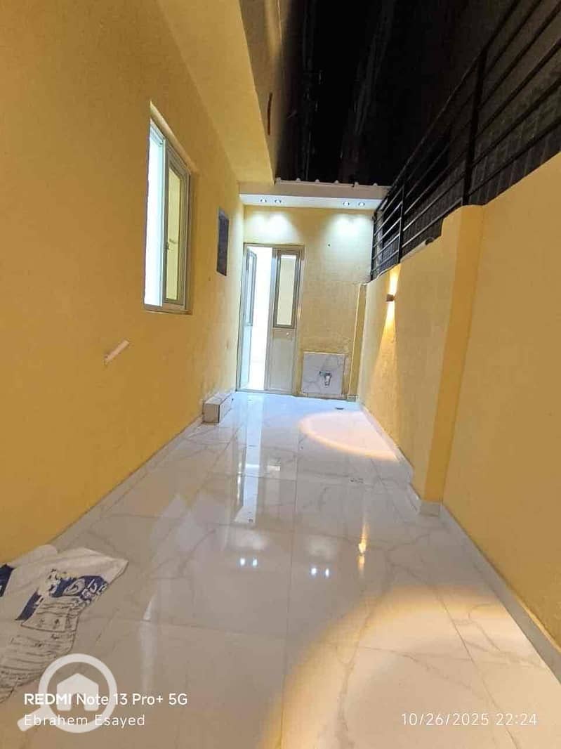 10 acd5c57a-726d-480f-a0d0-8b706d3b6584. jpg