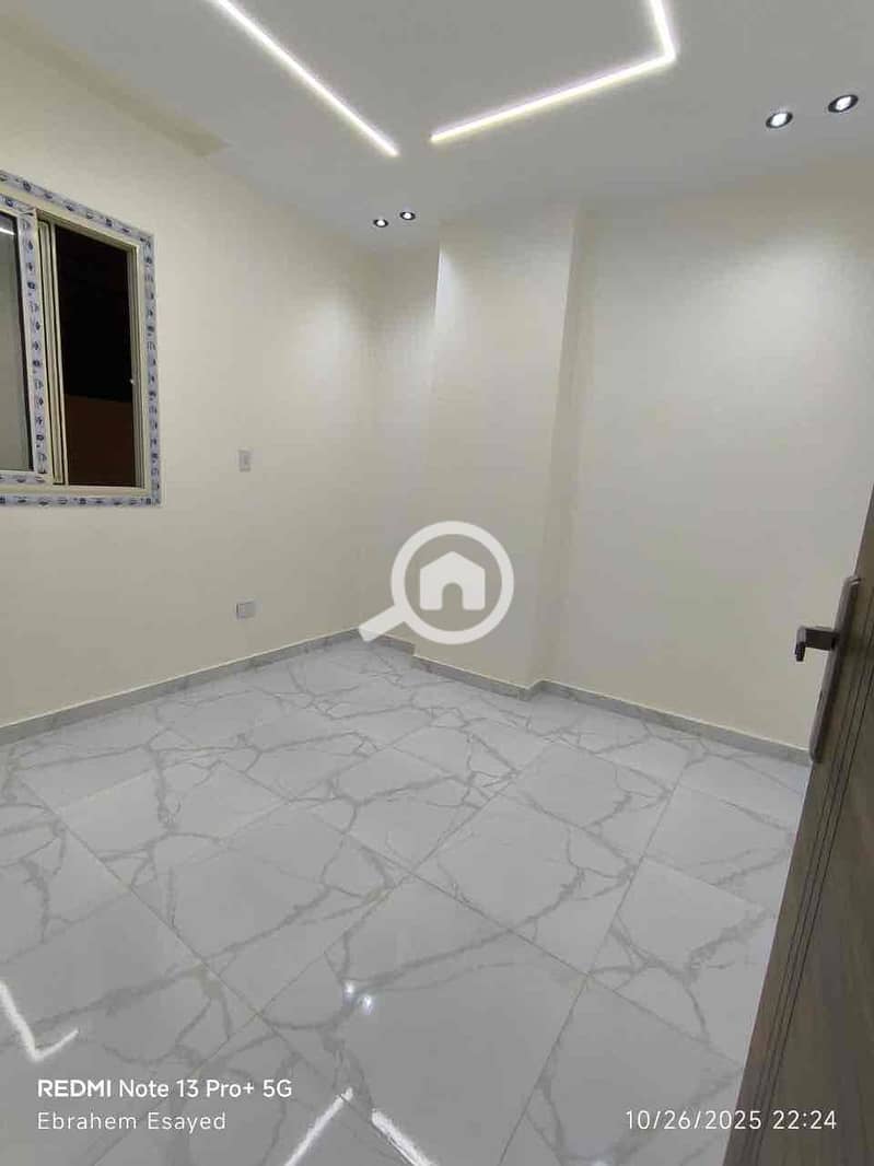 12 8d91fdee-ffb1-49bf-b16f-3626c0b62534. jpg