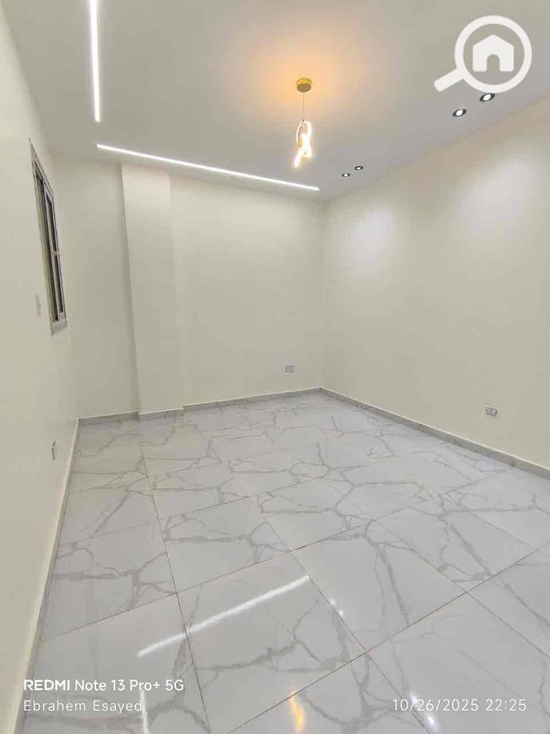 13 b84b40f3-67c1-41b6-9f3f-16c905cff6f1. jpg