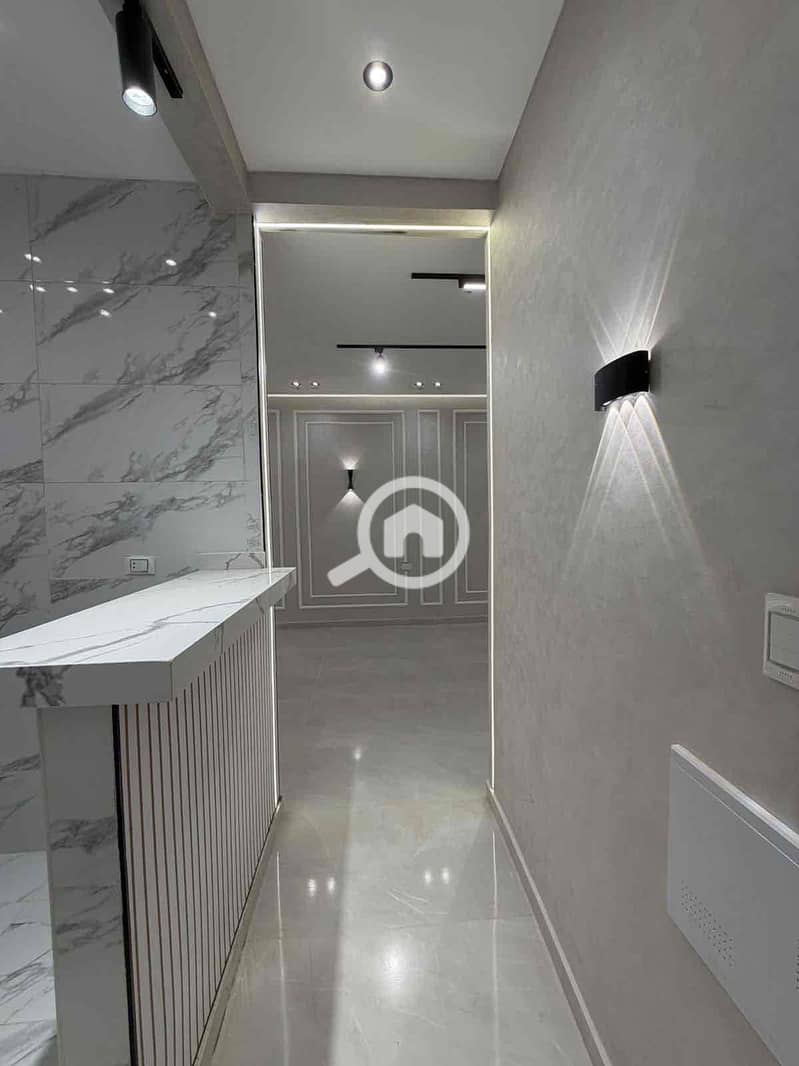 10 9d3a3b63-46de-47a4-9223-de06cd82b58b. jpg