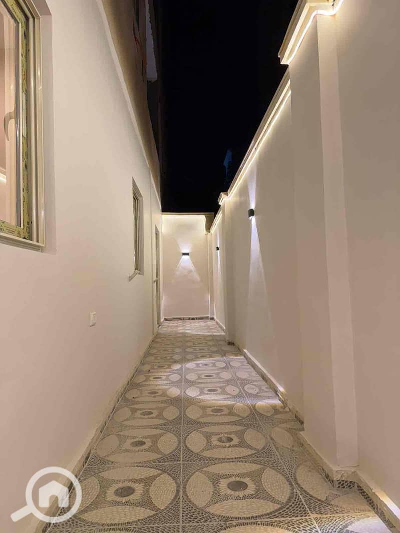 14 3061875c-0635-4c68-b54e-0cd310e24803. jpg