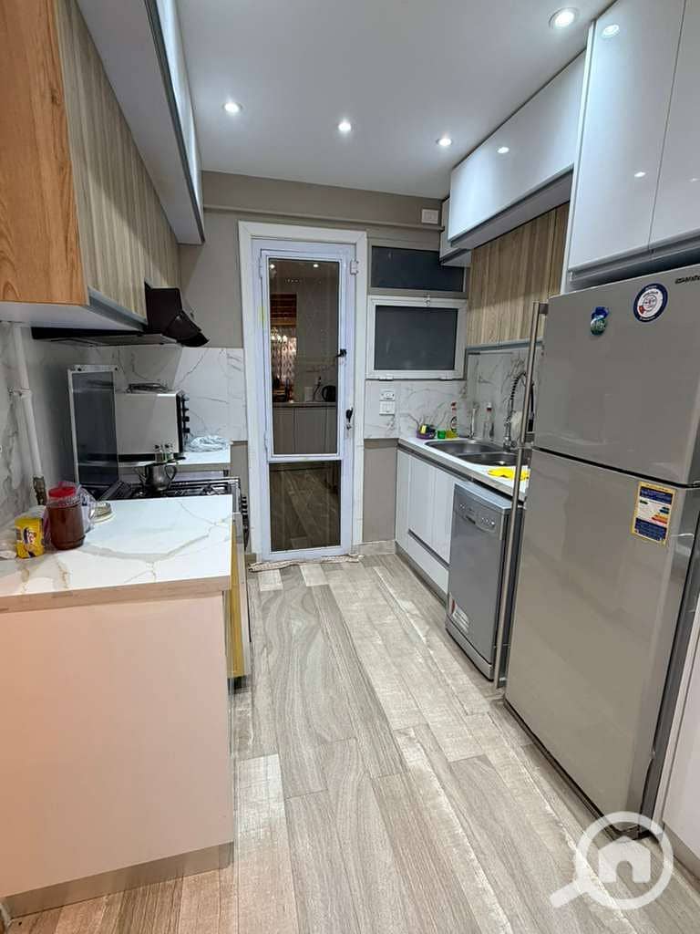 6 ec1f8827-b465-4003-bd8c-34b978287ee5. jpg