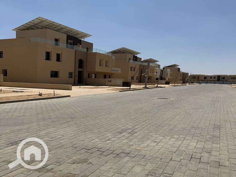 9 a534b908-e17a-4d40-864d-cc9c3dea8780. jpg