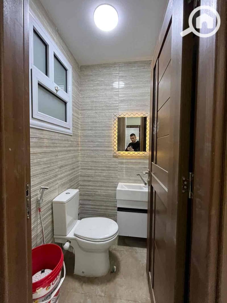 11 0514e42a-a6c3-40a3-a984-343cbe9ab3ed. jpg