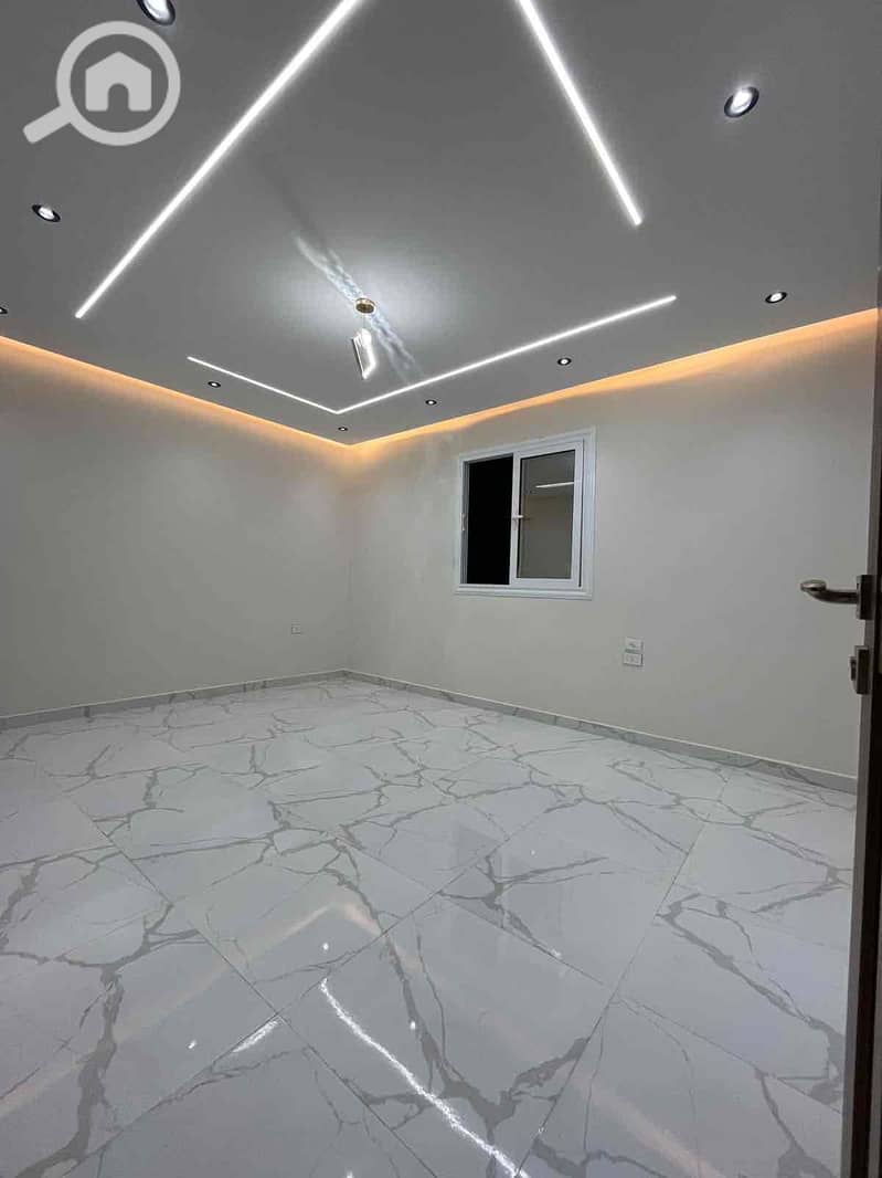 12 d864998a-5f48-4ed8-b447-e4d4d5b3d57f. jpg