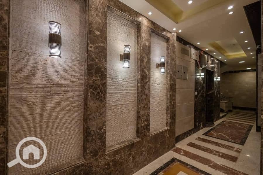 5 8d6ac335-0c97-456d-a750-1611d8e31805. jpg