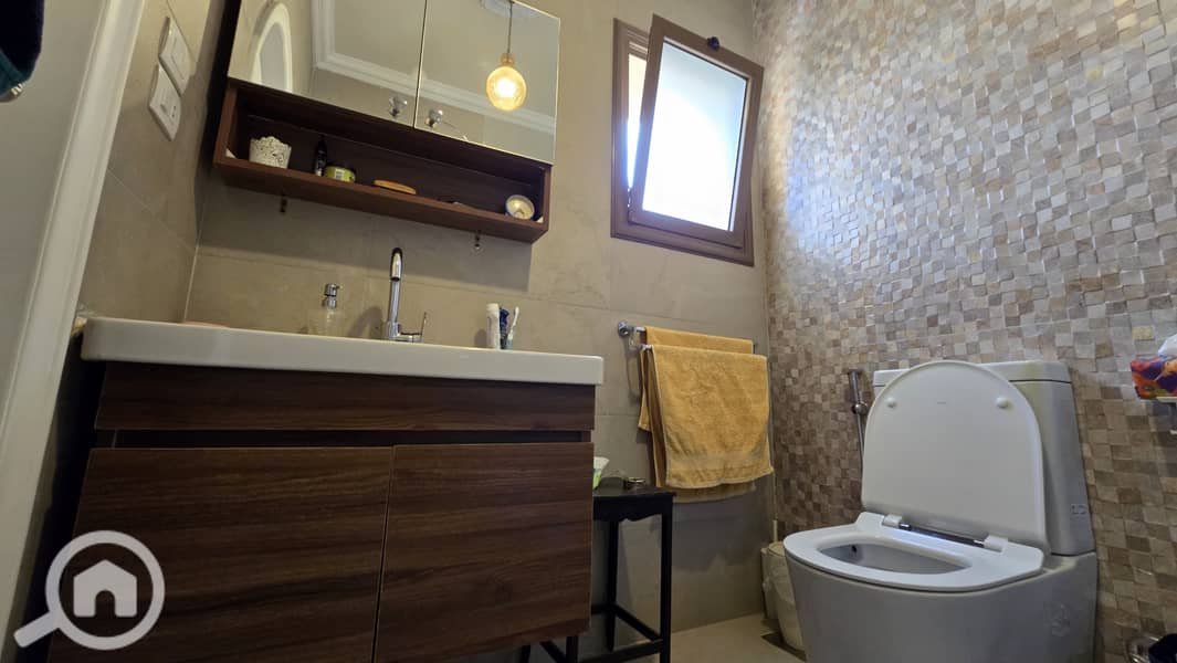 22 e3b1f5e5-aacc-444e-acc1-e0346331d7dd. jpg