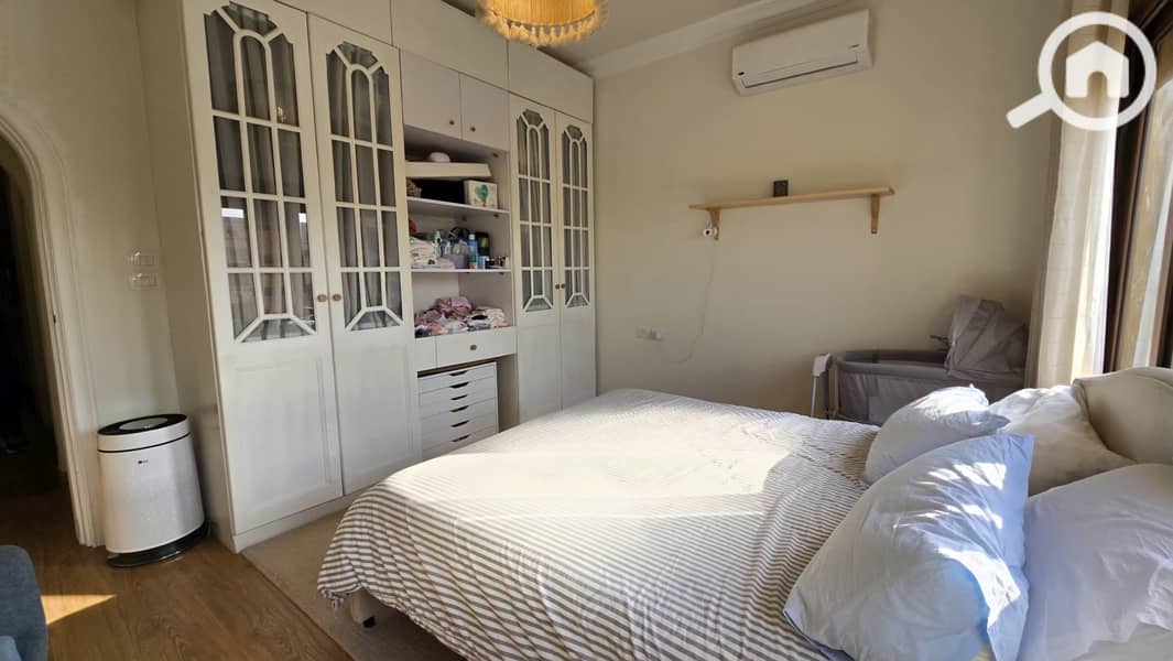 24 ebf27457-d430-4c5a-a8bf-cf741ad2d23d. jpg