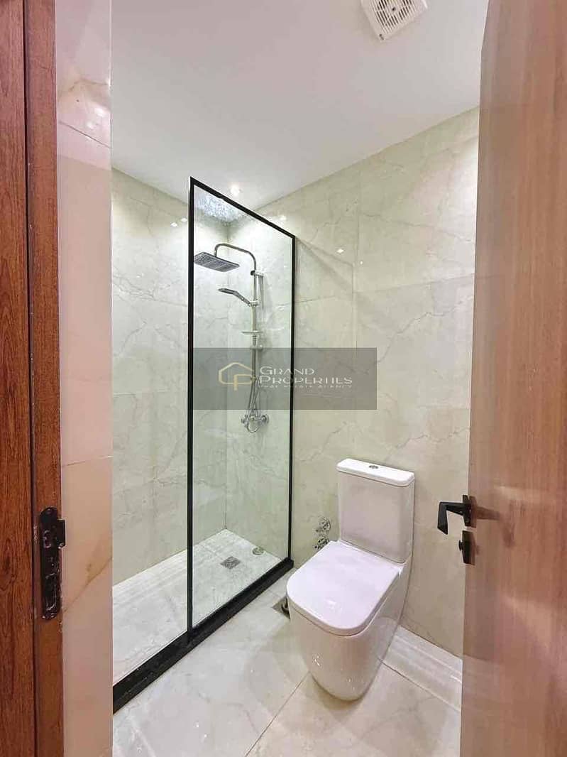 14 1c78b306-68c7-4865-a473-457b715fad21. jpg