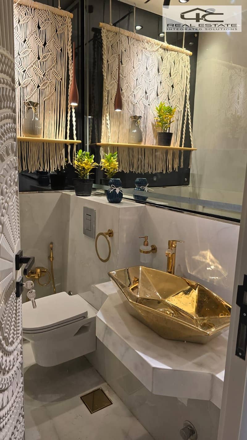 5 WhatsApp Image 2025-12-21 at 2.05. 28 PM (1). jpeg