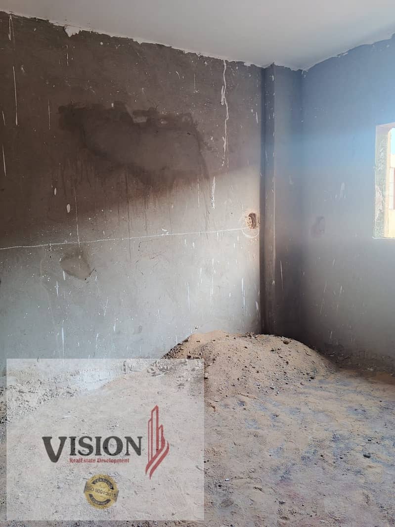 8 e0ffc64e-6051-4a9d-8c74-f2cf59111253. jpg