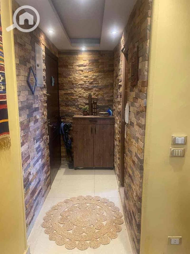 3 c9e50a73-65a4-4468-a22f-47e633275e17. jpg