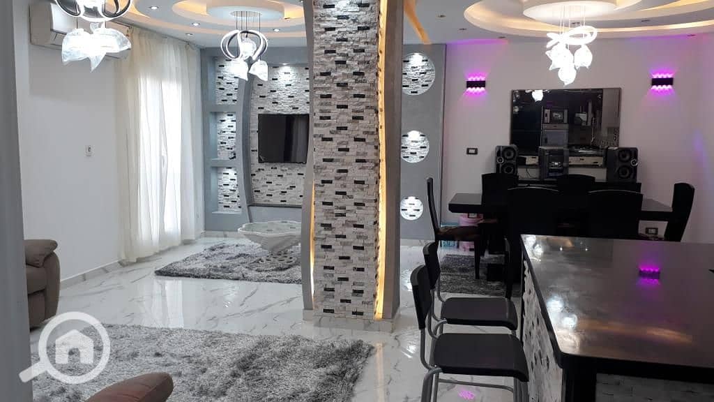 2 c943fb16-b60f-4a3a-ba0f-533b9b0afa7c. jpg