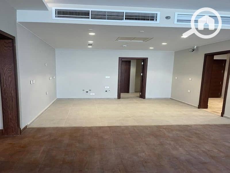 2 d75b975f-49d8-4d2c-9c9f-8097d24908d8. jpg