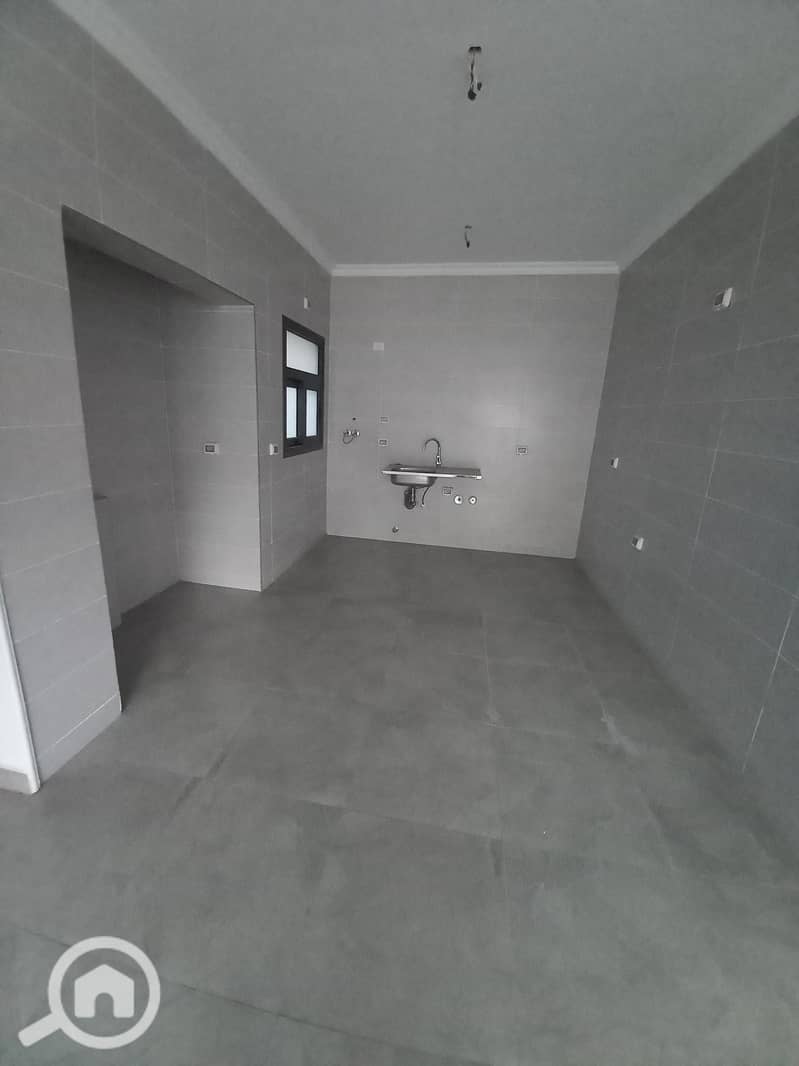 8 514196893_1444617939948850_1574352092451646565_n. jpg